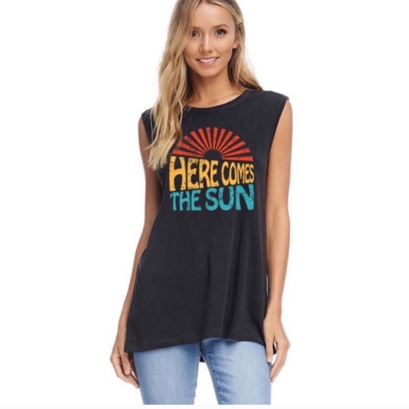 1 Left!Vintage Here Comes The Sun Graphic Tank Top - Picture 3 of 12